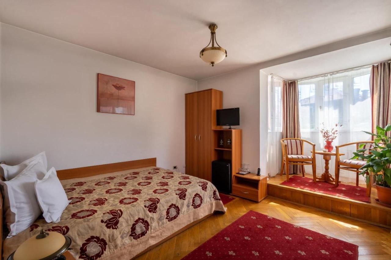 Villa-hotel Escala Hotel