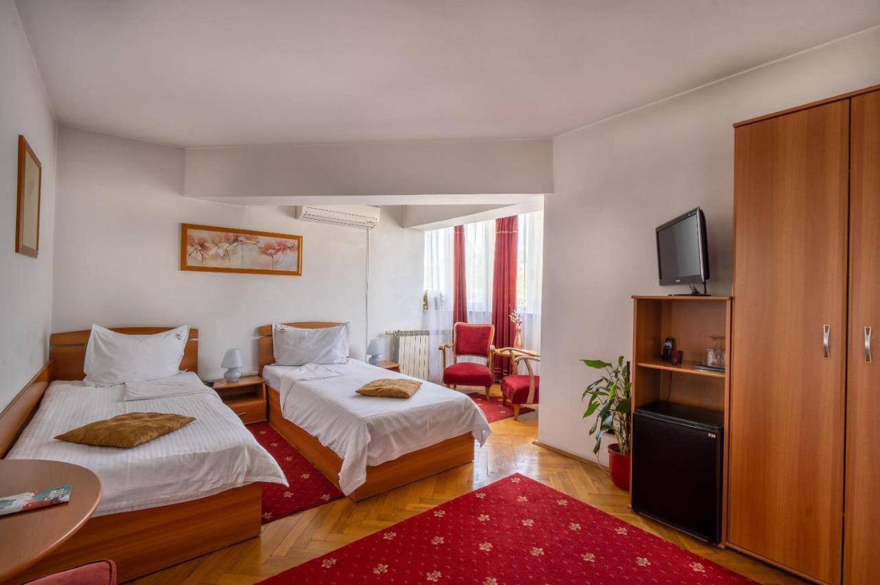 Villa-hotel Escala 4*