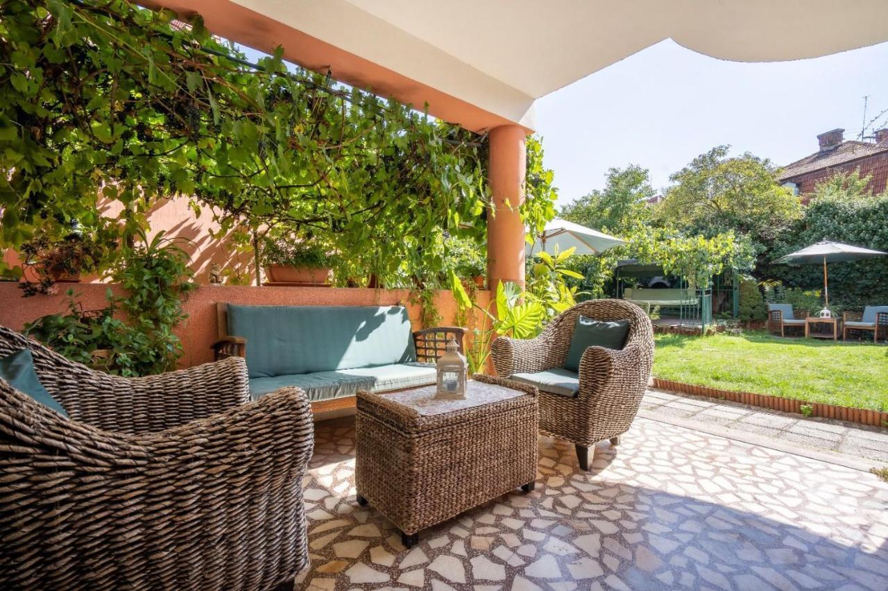 Hotel Villa-hotel Escala 4*