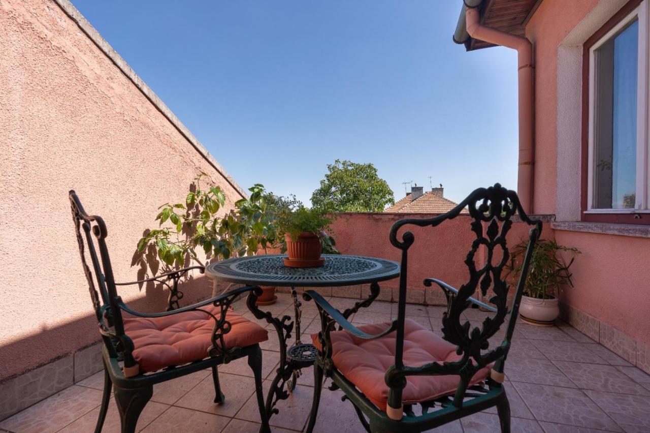 Villa-hotel Escala 4*