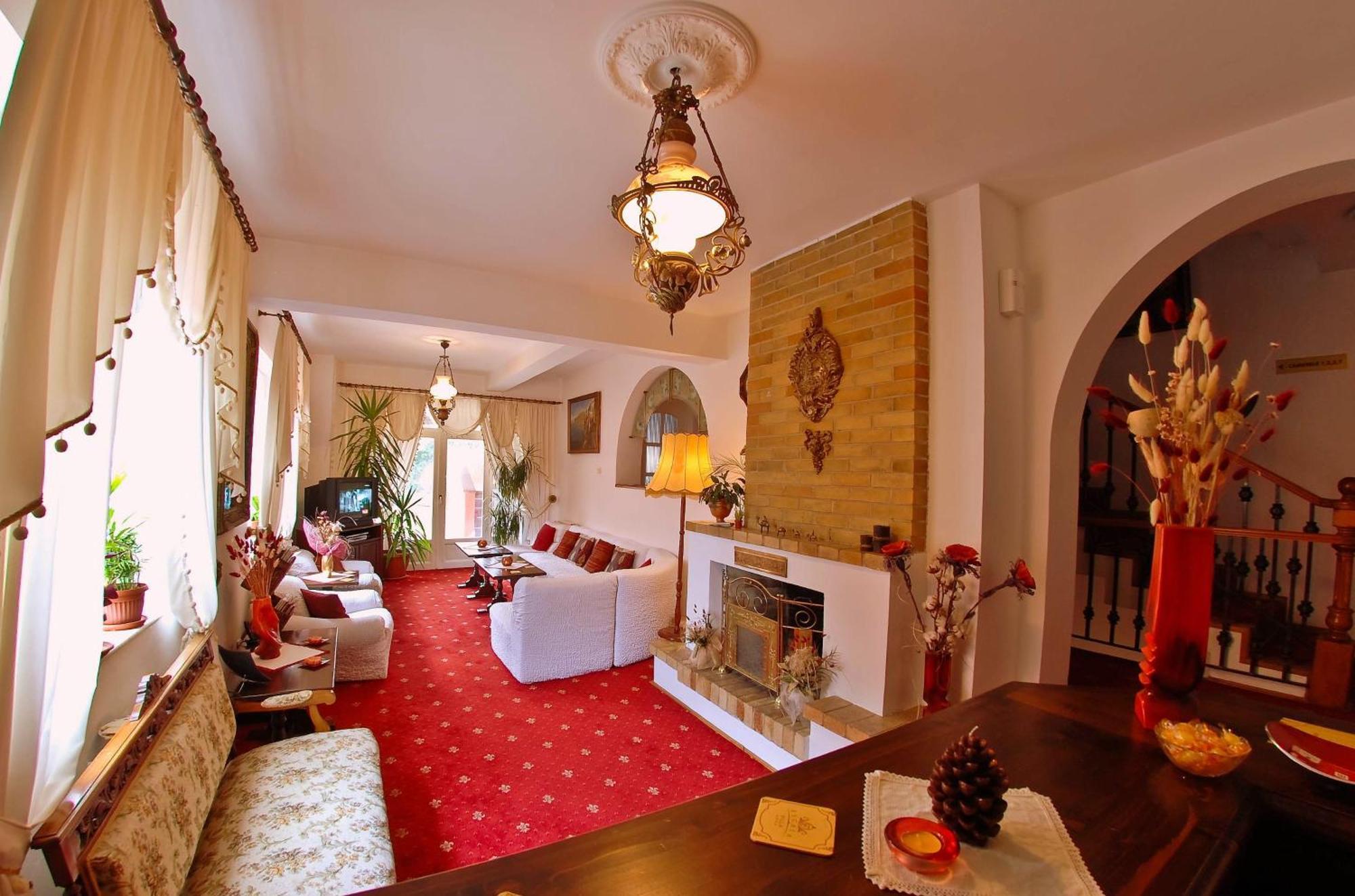 Villa-hotel Escala Hotel